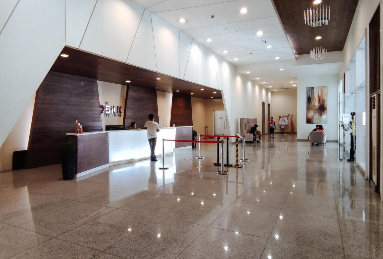 Reddoorz Plus @ Silk Residences Sta. Mesa Monthly Stay Manila Eksteriør bilde