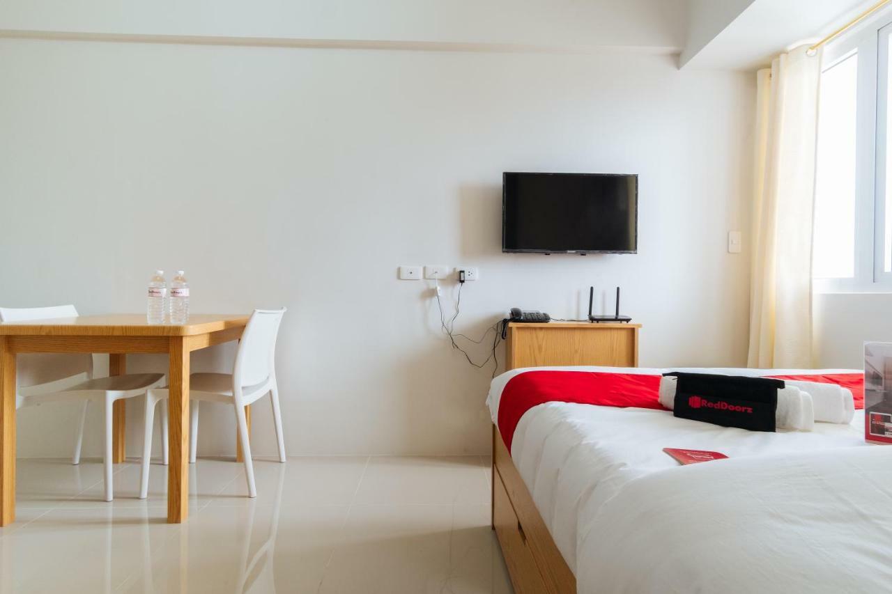 Reddoorz Plus @ Silk Residences Sta. Mesa Monthly Stay Manila Eksteriør bilde