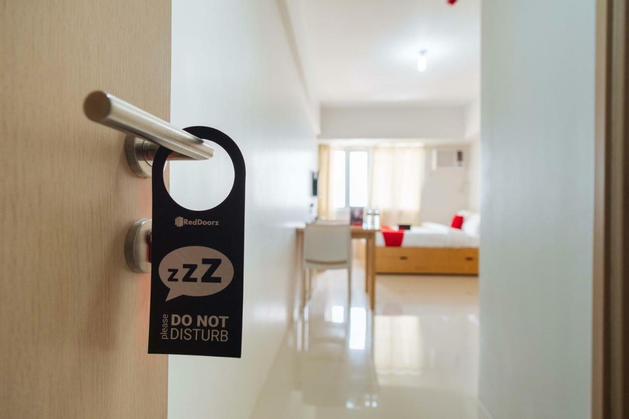 Reddoorz Plus @ Silk Residences Sta. Mesa Monthly Stay Manila Eksteriør bilde