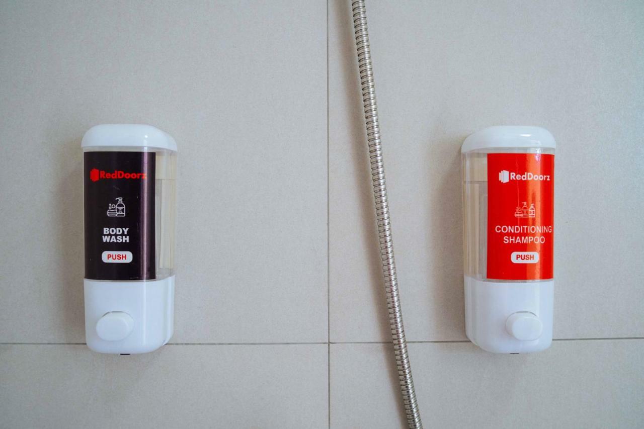 Reddoorz Plus @ Silk Residences Sta. Mesa Monthly Stay Manila Eksteriør bilde